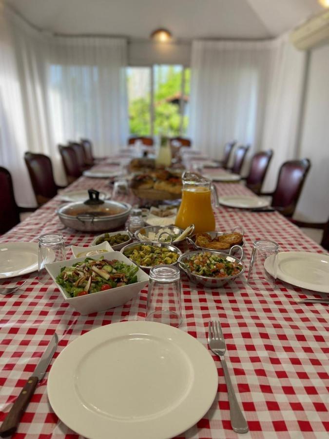 Orhan Havaya She'ar Yashuv Luaran gambar
